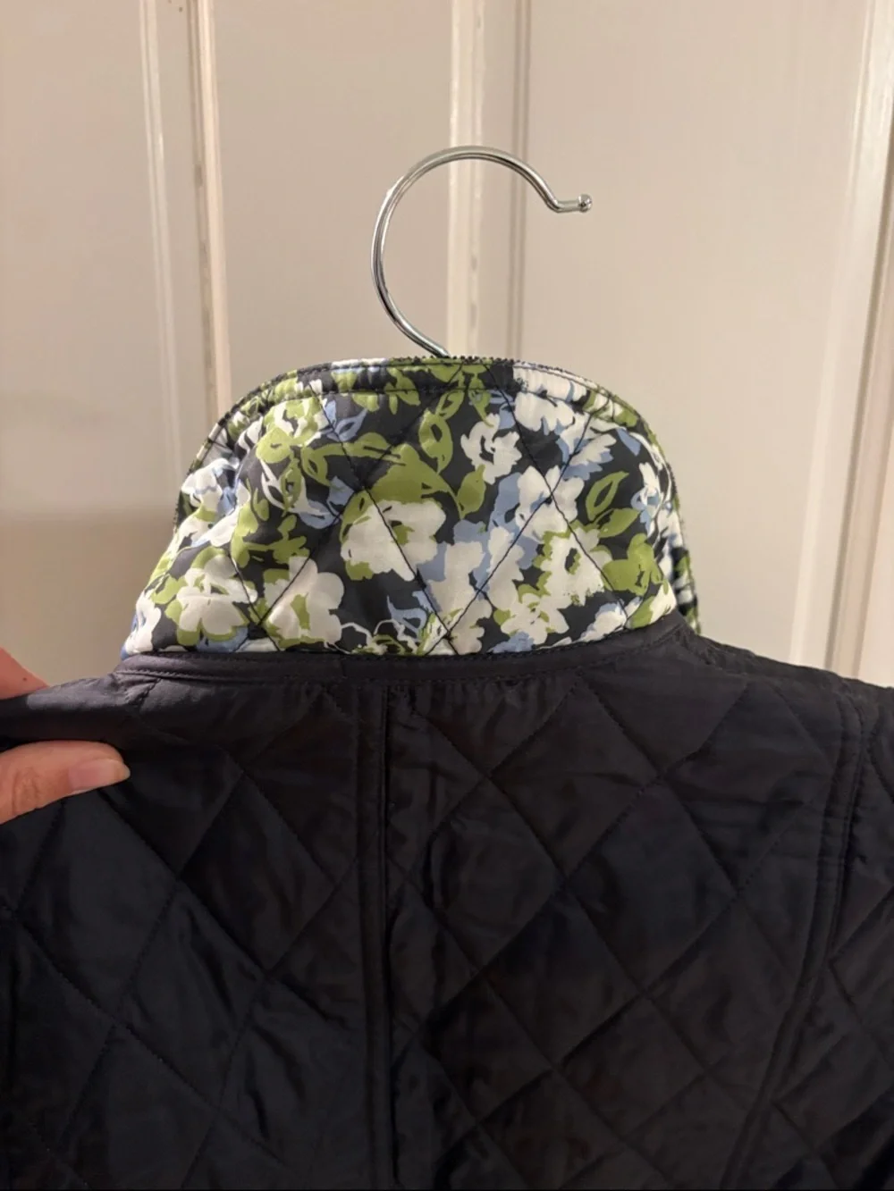 Barbour Navy Quilted Jacket with Floral Lining - Picture 4 of 4